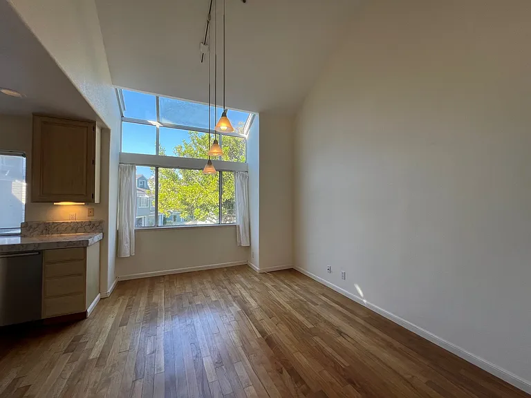 837 Columbia Cir — Photo 6