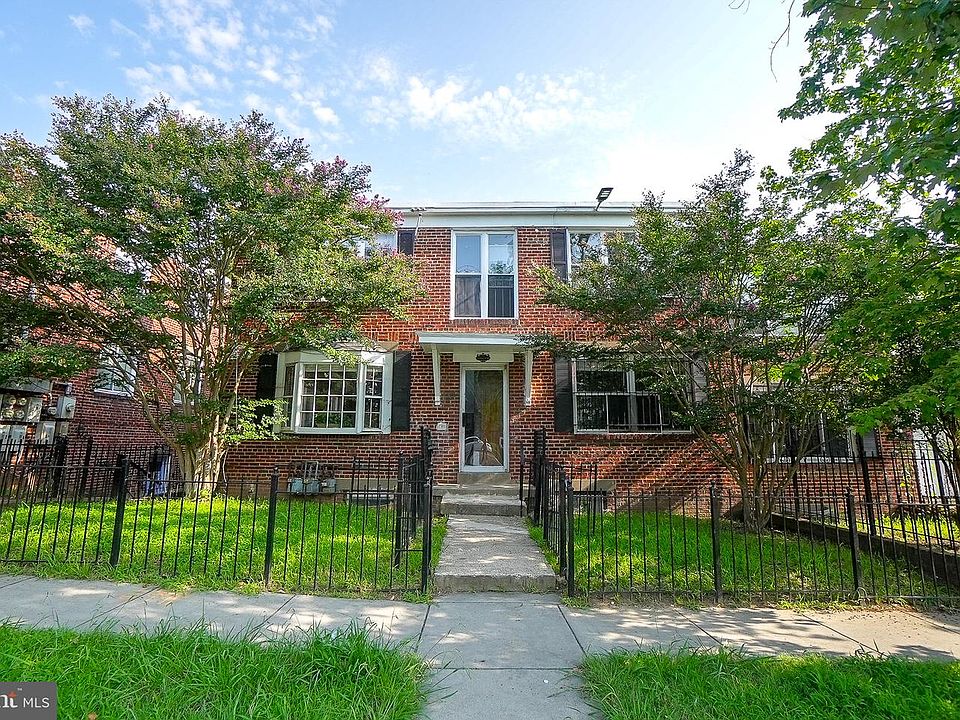 1st image of 63 Galveston Pl SW