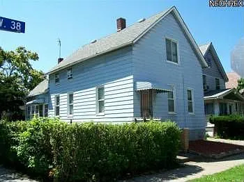 3194 W 38th St photo 1