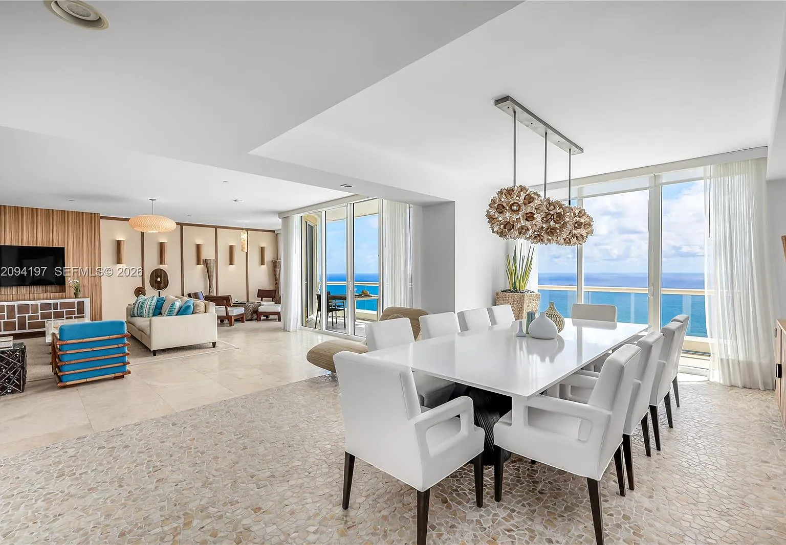 Acqualina Ocean Residence — Photo 3