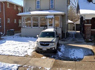 329 Randolph Ave ROOM 1-2, Windsor, ON N9B 2T4