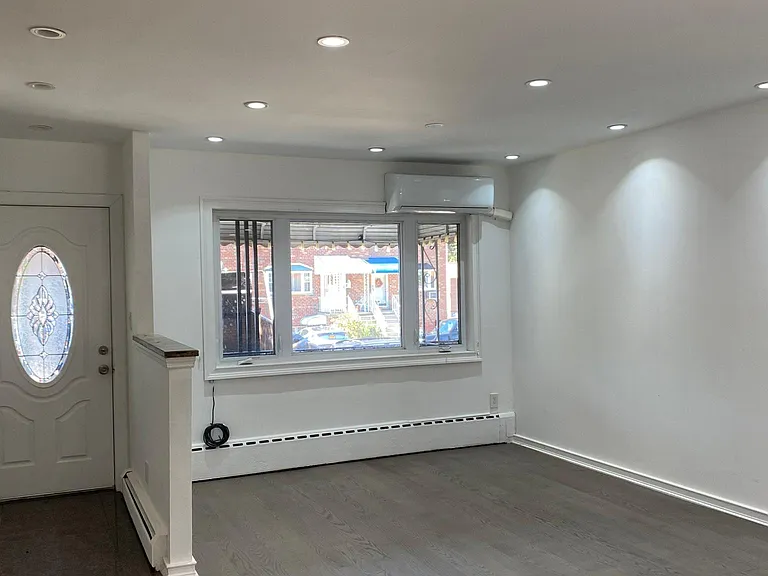 906 Huntington Ave #2 — Photo 4