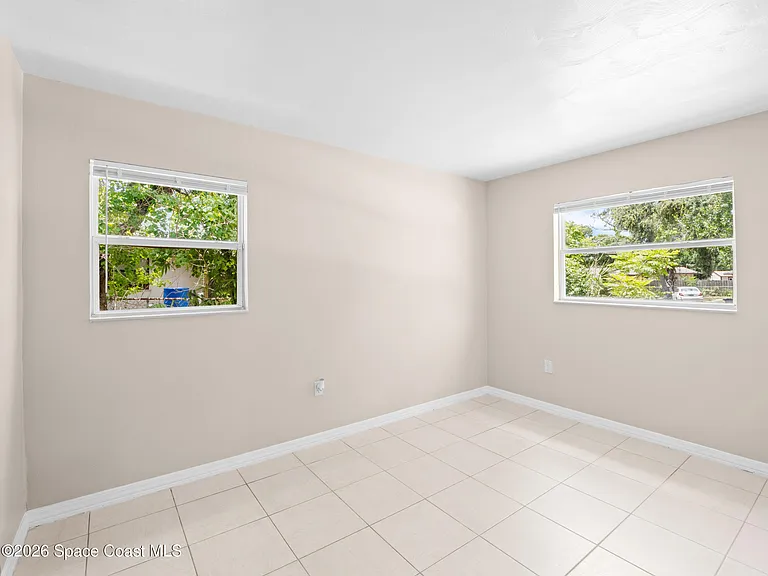 21 Lime Ave — Photo 14