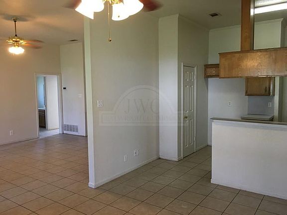 3rd image of 4306 Colby Dr