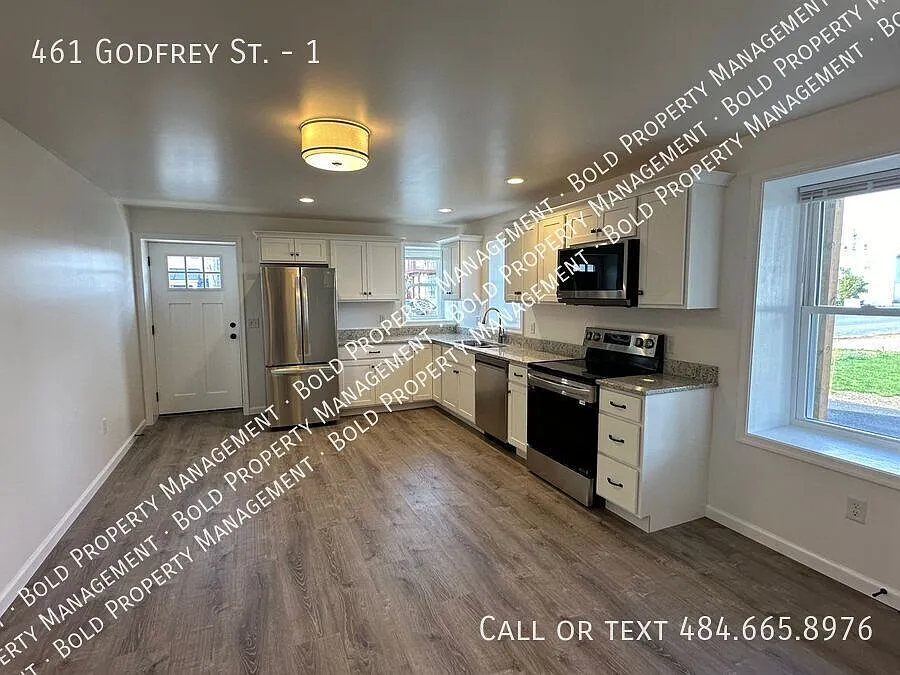 Building Photo - 461 Godfrey St #1
