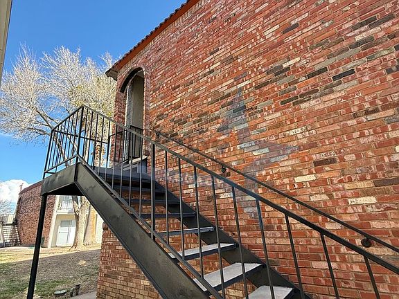3rd image of 505 W Griggs Ave #E10