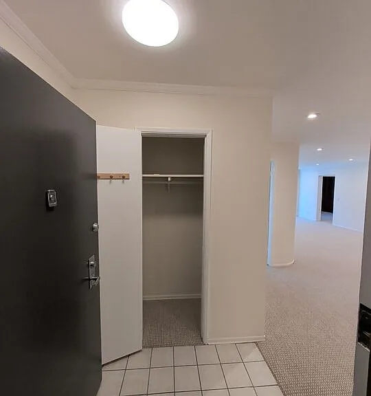 415 Montana Ave #203 — Photo 3