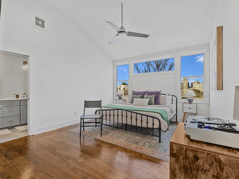 1806 Pearl St — Photo 25