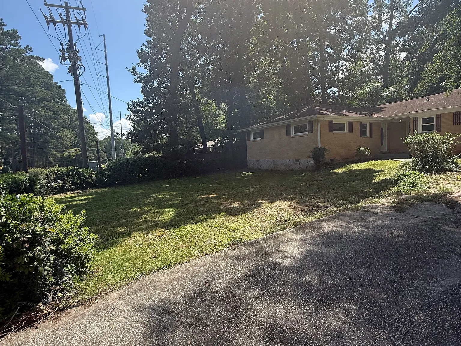 4 bed, 1616 sqft, $2,200 — Photo 2