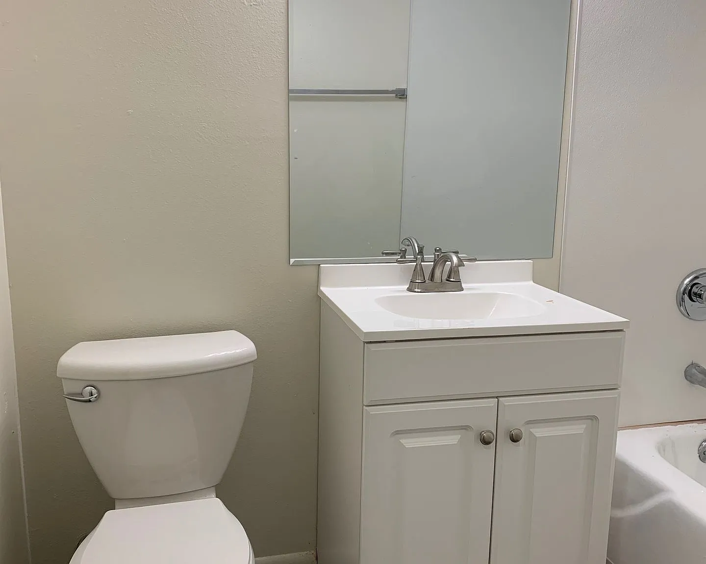 Gateway Hill Apartments — Photo 4