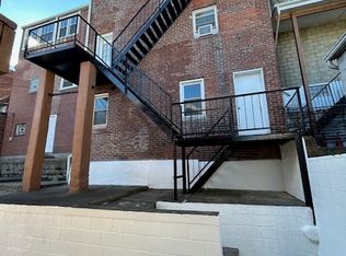 924 Island Ave, Mc Kees Rocks, PA 15136