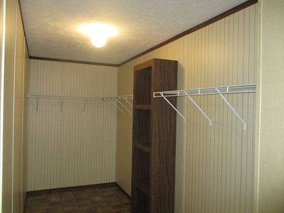 5th image of 25382 Phoenix Ct