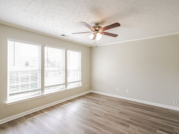 5th image of 2618 River Meade Way