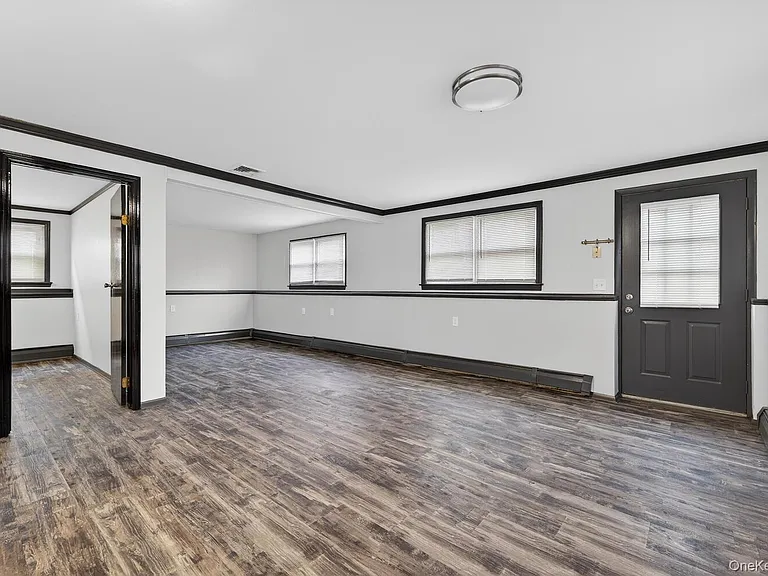9 Bay Beach Ave — Photo 22
