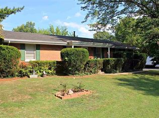 725 Rose Dr, Newburgh, IN 47630