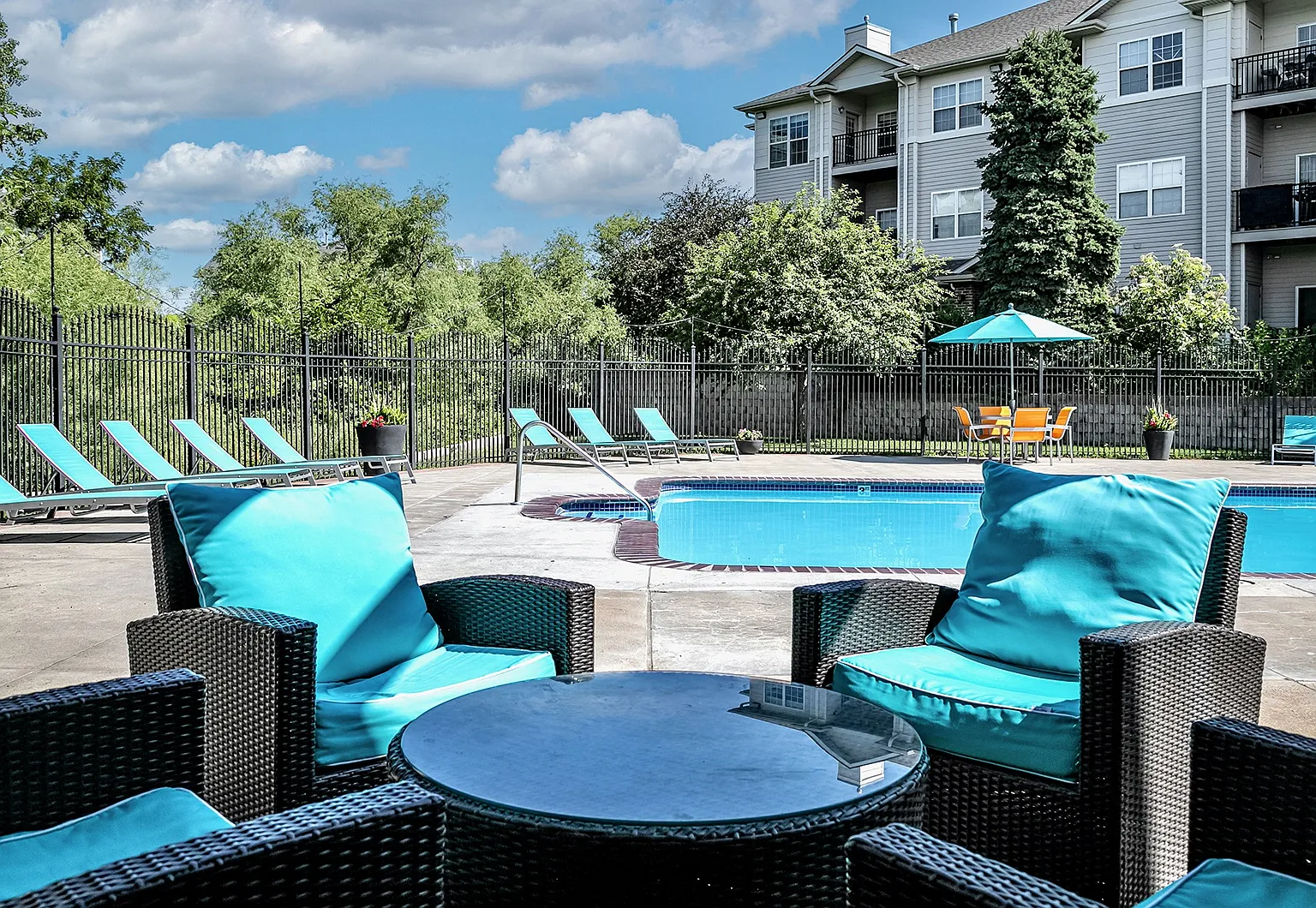 Autumn Grove Apartments — Photo 3