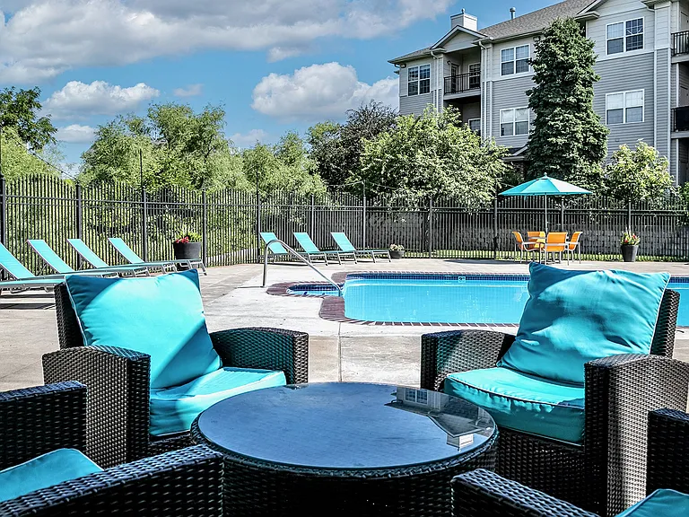 Autumn Grove Apartments — Photo 3