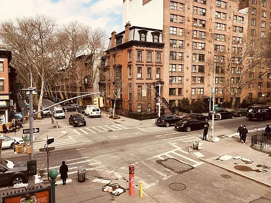 Rented by null | media 31