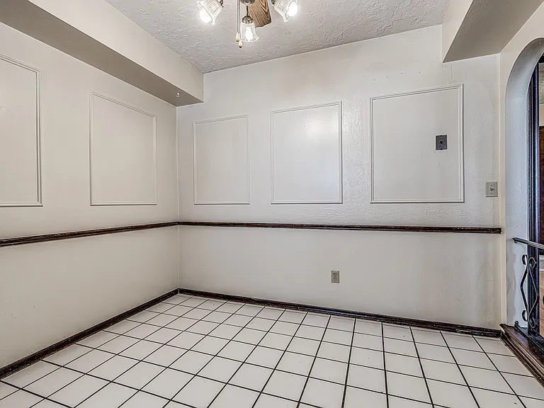4132 NW 36th St — Photo 29