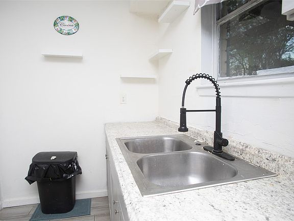 5th image of 4930 Ridgestone St