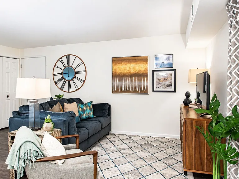 Chesterfield Apartment Homes — Photo 22