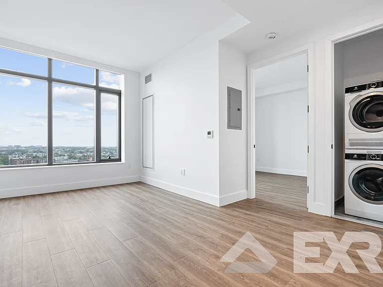 2230 Cropsey Ave #1904 — Photo 2