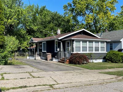 85 N Roselawn St, Pontiac, MI, 48342