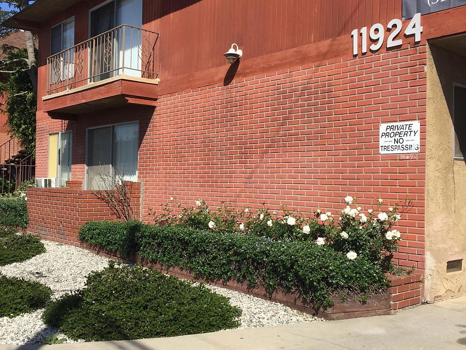 1st image of 11924 Louise Ave APT 3