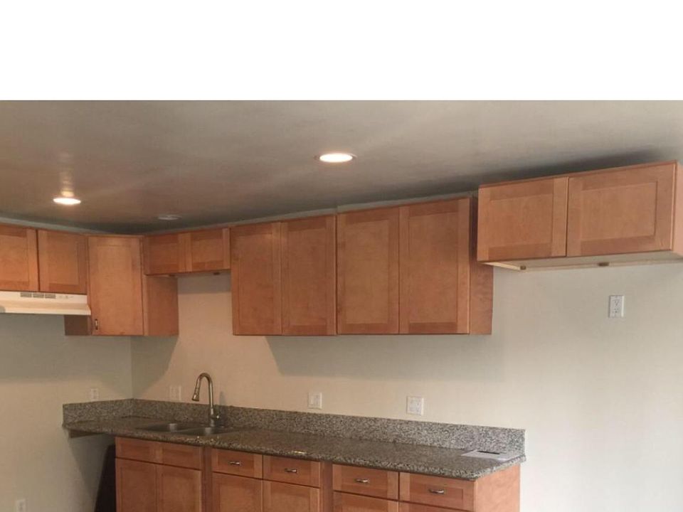 1st image of 1347 Valencia St