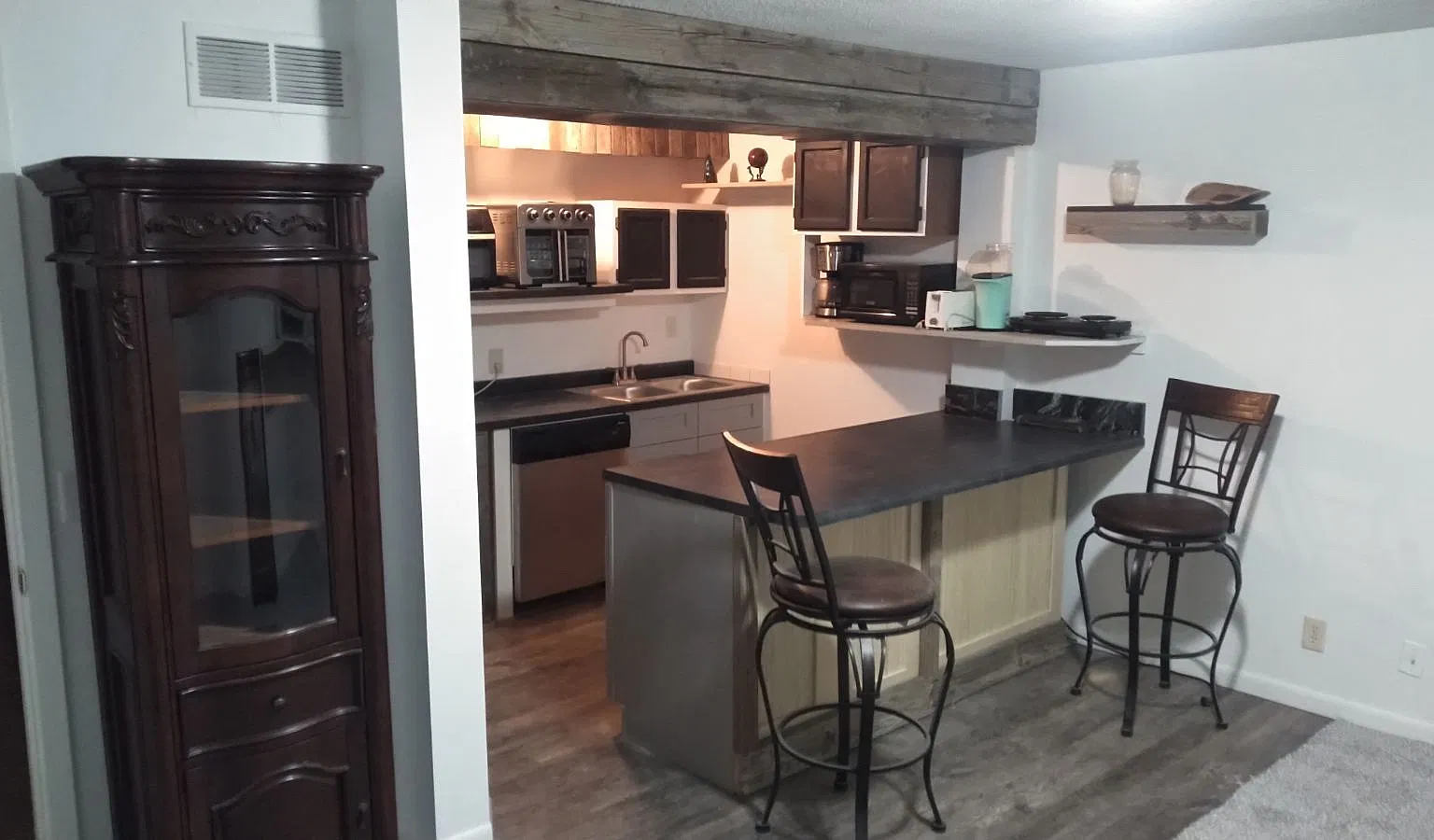 3117 Wildbriar Ln — Photo 1