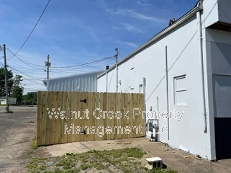 6015 Lake Ave #SUTTON STATION FORMA — Photo 16