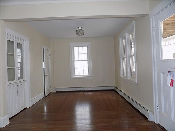 5th image of 80 Carolina Ave