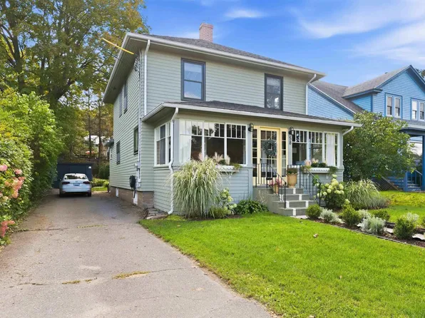 58 Park St, Kentville, NS B4N 1M2