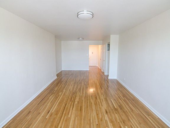 5th image of 4125 Case St APT 5R