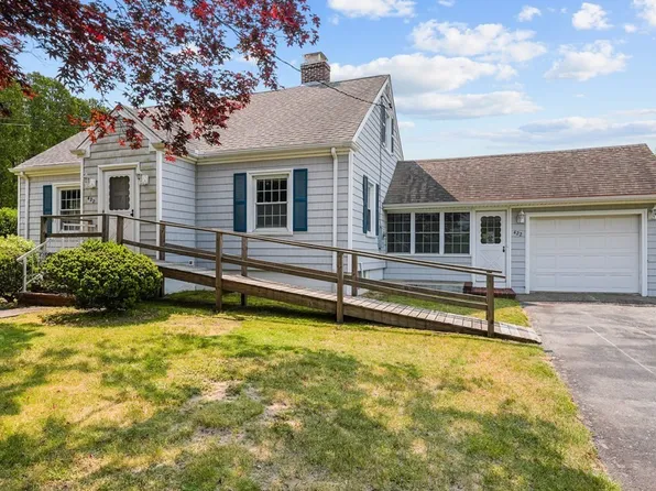 422 Briggs Rd, Westport, MA 02790