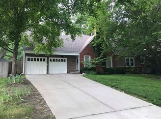 5312 W 70th Ter, Prairie Village, KS 66208