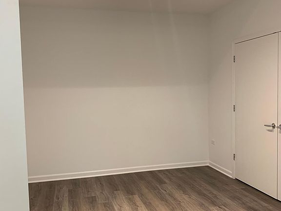 2nd image of 2555 S Wabash Ave #Urcgkjzq1