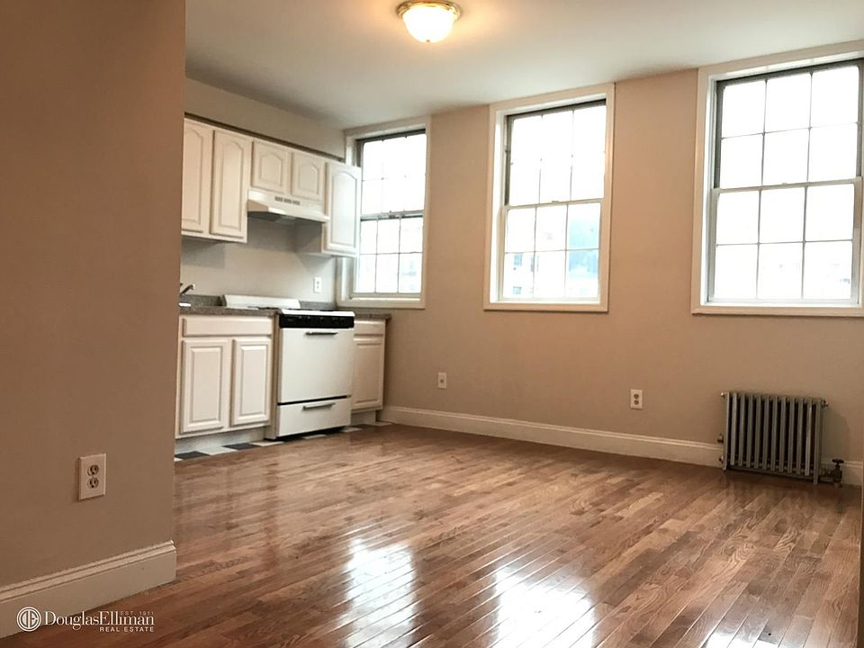 1st image of 48 9th Ave APT 27A