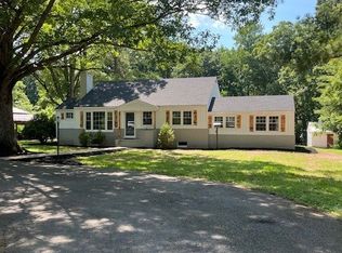 2533 Maidens Rd, Powhatan, VA 23139