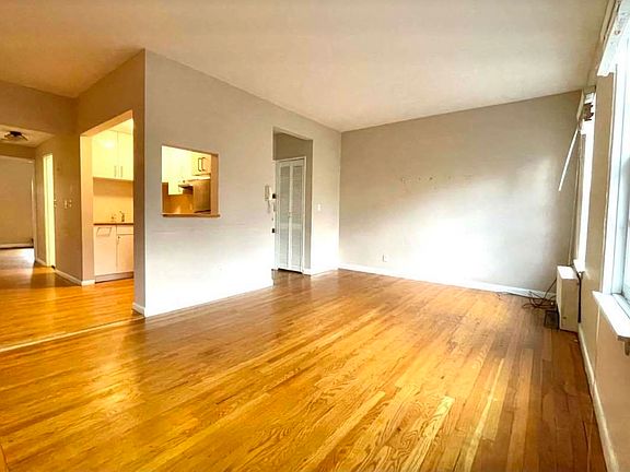 4th image of 115 W 10th St #2A