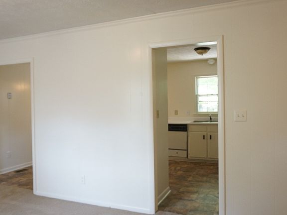 2nd image of 323 Grafton Ave #A