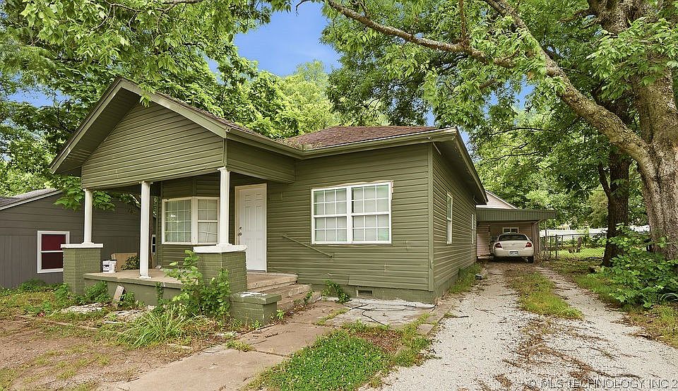 1st image of 512 E 16th St
