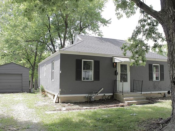 2nd image of 7302 Bradbury Ave