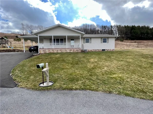 139 Pentagon Cir, Northern Cambria, PA 15714