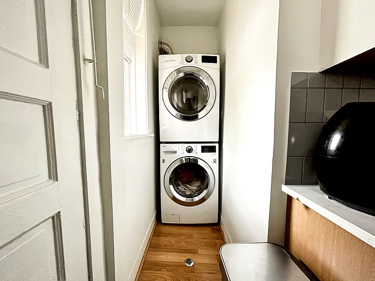 108 S Scoville Ave #1C — Photo 6