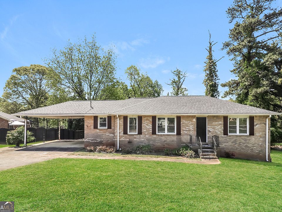 1st image of 611 Walnut Way SW