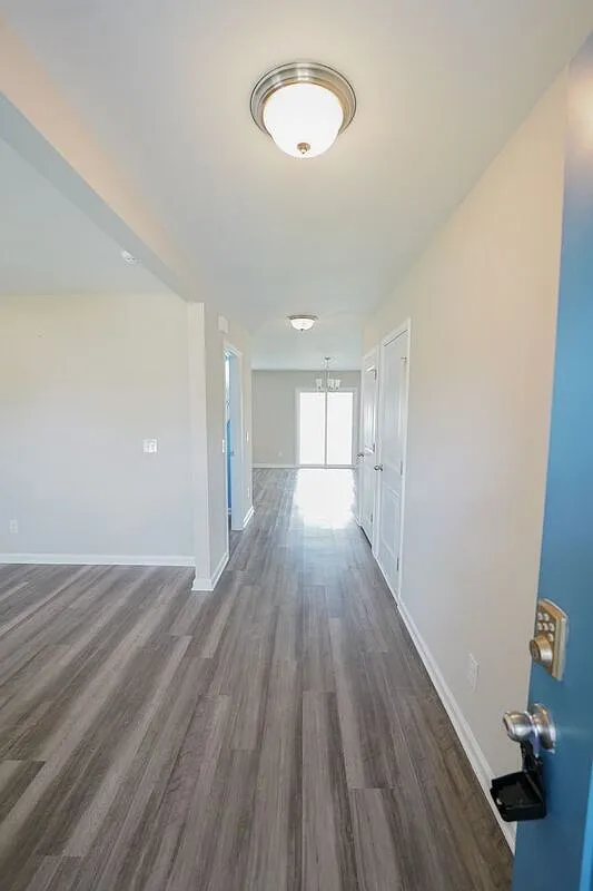 4 bed, 2.5 bath, 2429 sqft, $2,550 — Photo 4