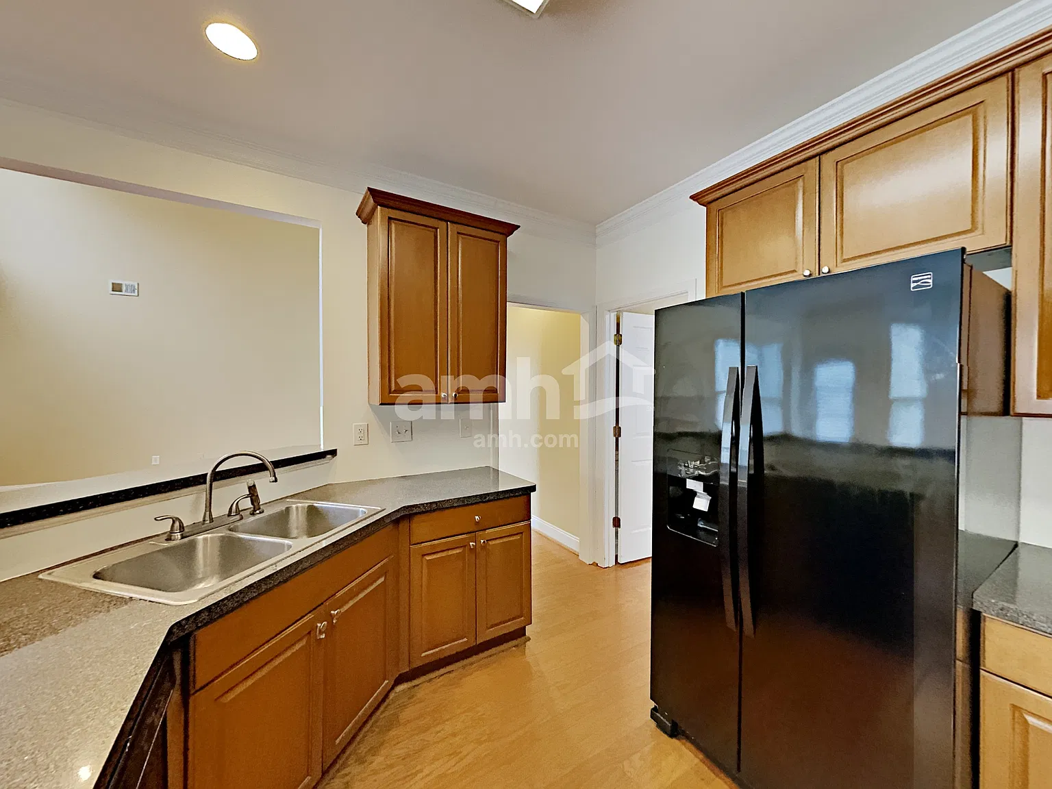 4 bed, 3.0 bath, 2826 sqft, $2,950 — Photo 4