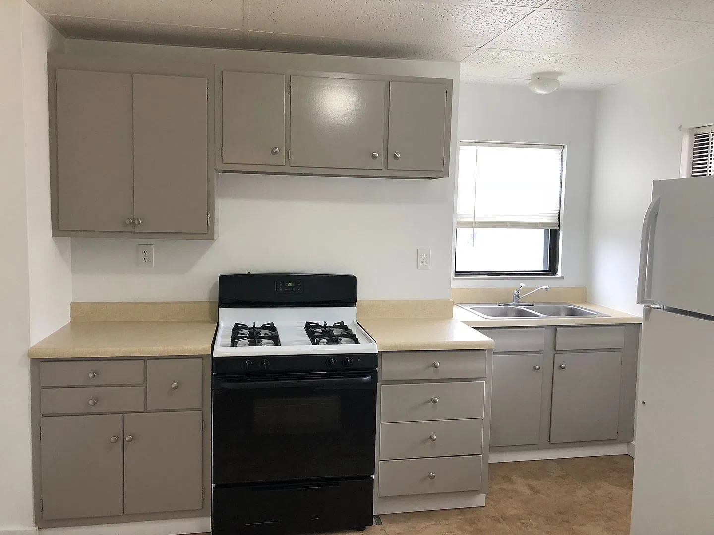 Etna - 3 BR, 2nd Floor Apartment — Photo 1