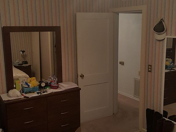 5th image of 277 Kenna Dr